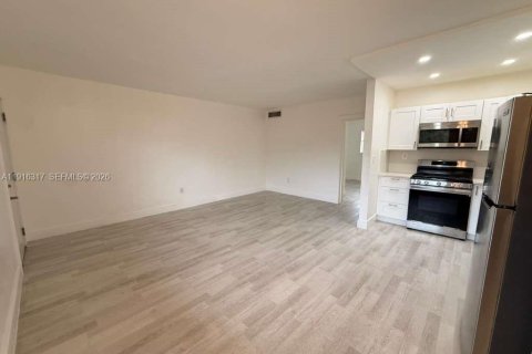 Снять в аренду кондоминиум в Хайалиа, Флорида 1 спальня, 54.16м2, № 1971091 - фото 22