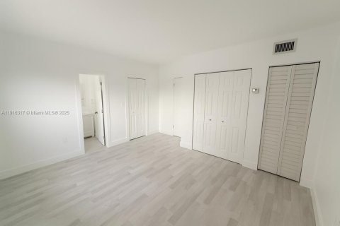 Copropriété à louer à Hialeah, Floride: 1 chambre, 54.16 m2 № 1971091 - photo 13