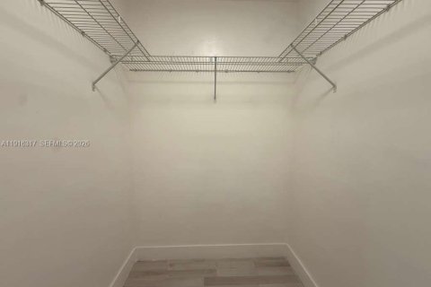 Снять в аренду кондоминиум в Хайалиа, Флорида 1 спальня, 54.16м2, № 1971091 - фото 28