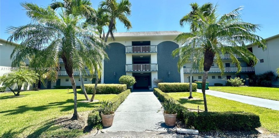 Condo in Hollywood, Florida, 3 bedrooms  № 1705344