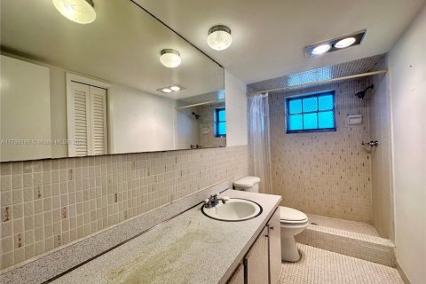 Condo in Hollywood, Florida, 3 bedrooms  № 1705344 - photo 21