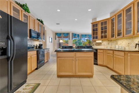 House in Orlando, Florida 4 bedrooms, 251.11 sq.m. № 1798650 - photo 8