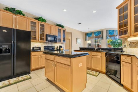 House in Orlando, Florida 4 bedrooms, 251.11 sq.m. № 1798650 - photo 9