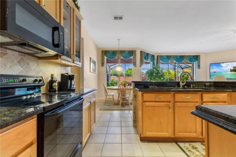 House in Orlando, Florida 4 bedrooms, 251.11 sq.m. № 1798650 - photo 12