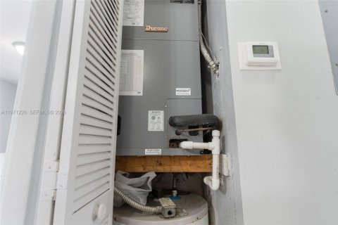 Купить кондоминиум в Майами, Флорида 2 спальни, 75.25м2, № 2088380 - фото 23