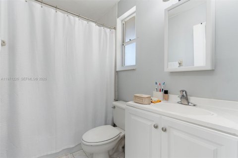 Купить кондоминиум в Майами, Флорида 2 спальни, 75.25м2, № 2088380 - фото 18