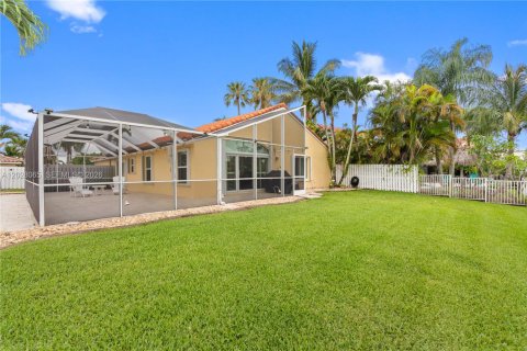 House in Pembroke Pines, Florida 3 bedrooms, 180.6 sq.m. № 2088402 - photo 25