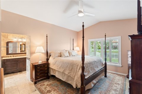 House in Pembroke Pines, Florida 3 bedrooms, 180.6 sq.m. № 2088402 - photo 12