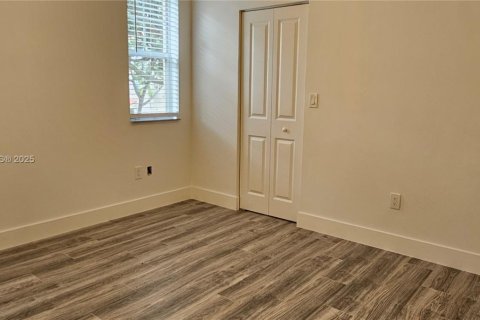 Copropriété à louer à Coral Springs, Floride: 1 chambre, 78.6 m2 № 1930989 - photo 12