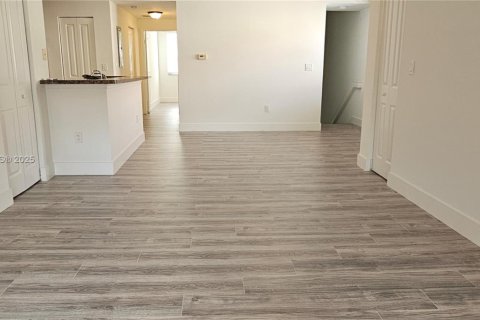 Copropriété à louer à Coral Springs, Floride: 1 chambre, 78.6 m2 № 1930989 - photo 5