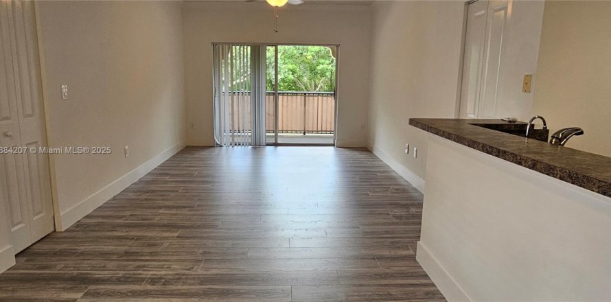Condo à Coral Springs, Floride, 1 chambre № 1930989