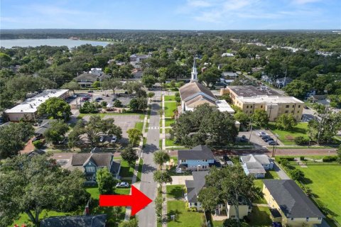 House in Lakeland, Florida 10 bedrooms, 465.9 sq.m. № 1914904 - photo 25