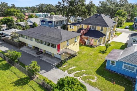 House in Lakeland, Florida 10 bedrooms, 465.9 sq.m. № 1914904 - photo 6