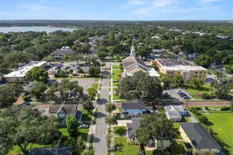 House in Lakeland, Florida 10 bedrooms, 465.9 sq.m. № 1914904 - photo 29