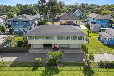 House in Lakeland, Florida 10 bedrooms, 465.9 sq.m. № 1914904 - photo 15