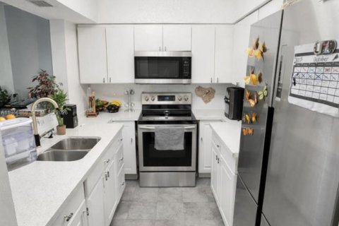 Купить кондоминиум в Майами, Флорида 3 спальни, 118.64м2, № 2029013 - фото 2