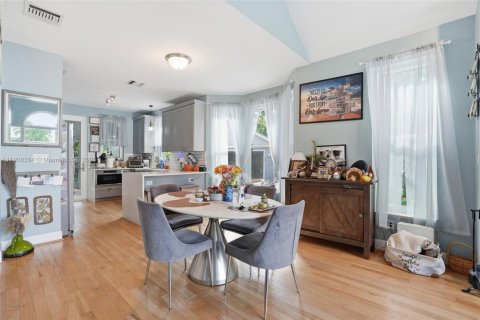 Купить виллу или дом в Лабель, Флорида 3 спальни, № 1967874 - фото 9