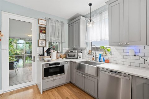 Купить виллу или дом в Лабель, Флорида 3 спальни, № 1967874 - фото 11