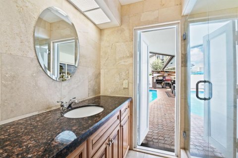 Купить виллу или дом в Помпано-Бич, Флорида 3 комнаты, 222.97м2, № 2085095 - фото 21