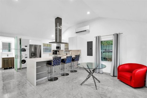 Снять в аренду виллу или дом в Делрей-Бич, Флорида 1 спальня, 270.07м2, № 1921823 - фото 10