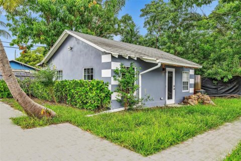 Снять в аренду виллу или дом в Делрей-Бич, Флорида 1 спальня, 270.07м2, № 1921823 - фото 3