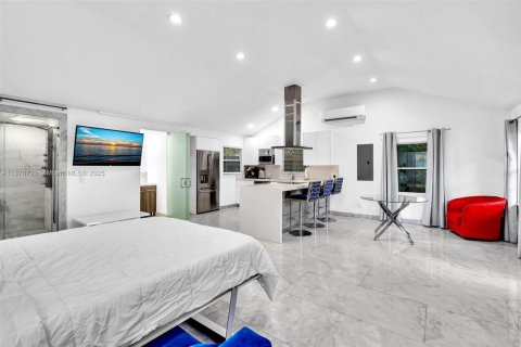 Снять в аренду виллу или дом в Делрей-Бич, Флорида 1 спальня, 270.07м2, № 1921823 - фото 8