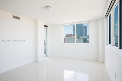 Copropriété à louer à Miami, Floride: 2 chambres, 136.94 m2 № 1987540 - photo 8
