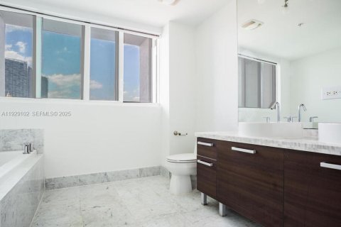 Copropriété à louer à Miami, Floride: 2 chambres, 136.94 m2 № 1987540 - photo 18