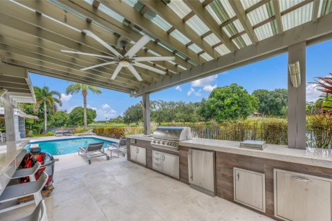 Casa en venta en Weston, Florida, 5 dormitorios, 354.14 m2 № 1848317 - foto 19