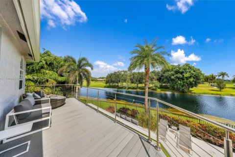 Casa en venta en Weston, Florida, 5 dormitorios, 354.14 m2 № 1848317 - foto 3