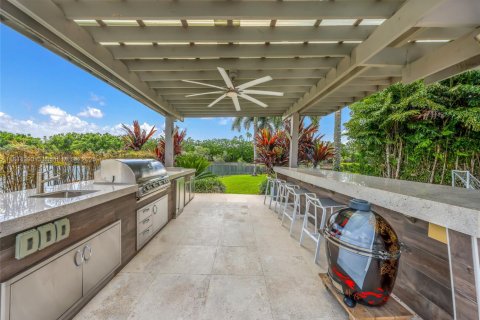 Casa en venta en Weston, Florida, 5 dormitorios, 354.14 m2 № 1848317 - foto 18