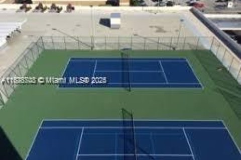 Copropriété à louer à Sunny Isles Beach, Floride: 2 chambres, 91.79 m2 № 1980609 - photo 25
