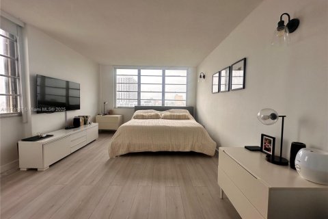 Condominio en venta en North Bay Village, Florida, 2 dormitorios, 125.98 m2 № 1978585 - foto 14