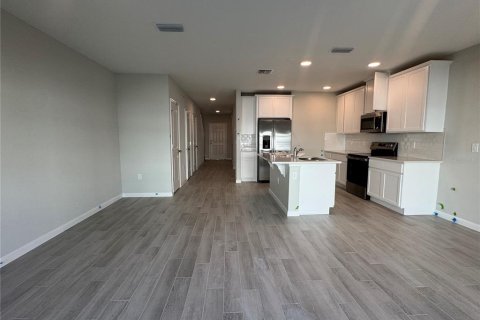Touwnhouse à louer à Orlando, Floride: 3 chambres, 145.76 m2 № 1884239 - photo 4