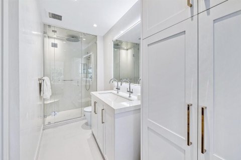 Купить кондоминиум в Палм-Бич, Флорида 7 комнат, 156.08м2, № 2082704 - фото 21