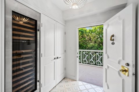 Купить кондоминиум в Палм-Бич, Флорида 7 комнат, 156.08м2, № 2082704 - фото 27
