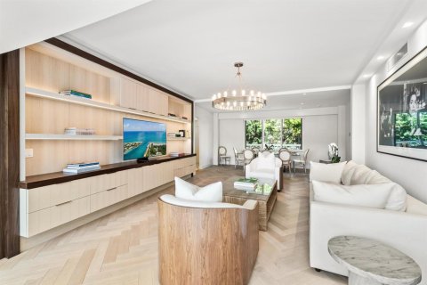 Купить кондоминиум в Палм-Бич, Флорида 7 комнат, 156.08м2, № 2082704 - фото 3