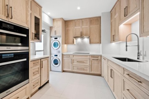 Купить кондоминиум в Палм-Бич, Флорида 7 комнат, 156.08м2, № 2082704 - фото 22