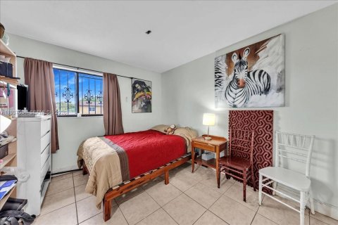 Casa en venta en Miami Gardens, Florida, 4 dormitorios, 146.32 m2 № 2001675 - foto 24