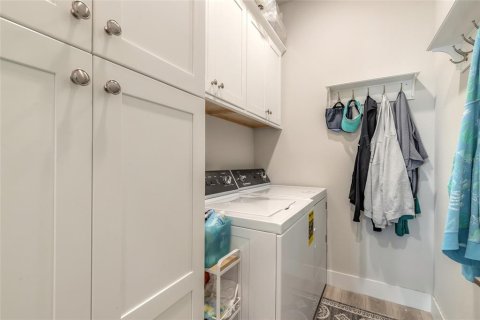 Купить таунхаус в Нью-Смирна-Бич, Флорида 4 комнаты, 93.18м2, № 2359512 - фото 10