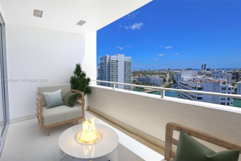 Condominio en alquiler en Miami Beach, Florida, 3 dormitorios, 246.1 m2 № 2031185 - foto 8