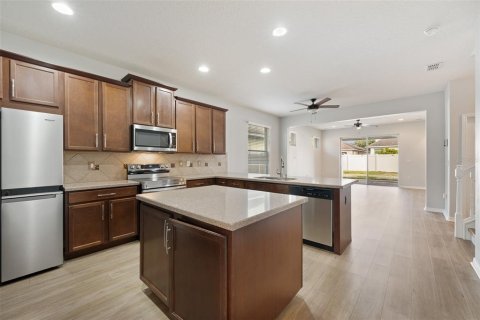 House in Orlando, Florida 4 bedrooms, 214.42 sq.m. № 1783427 - photo 4