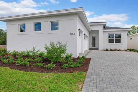 Casa en venta en DeLand, Florida, 3 dormitorios, 197.79 m2 № 1718431 - foto 1