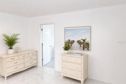 Casa en venta en Ocoee, Florida, 6 dormitorios, 283.91 m2 № 2202194 - foto 24