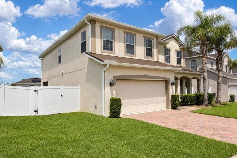 Casa en venta en Ocoee, Florida, 6 dormitorios, 283.91 m2 № 2202194 - foto 3