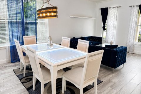 Casa en venta en Ocoee, Florida, 6 dormitorios, 283.91 m2 № 2202194 - foto 6