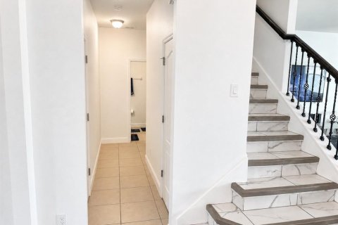 Casa en venta en Ocoee, Florida, 6 dormitorios, 283.91 m2 № 2202194 - foto 15