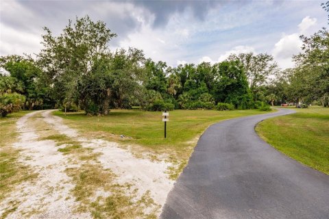 Commercial property in Arcadia, Florida 200.67 sq.m. № 2122427 - photo 9