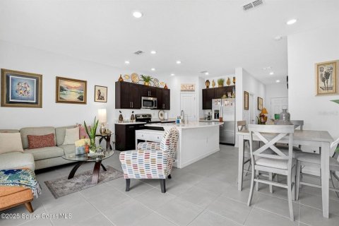 Adosado en venta en Kissimmee, Florida, 3 dormitorios, 126.81 m2 № 1873531 - foto 11