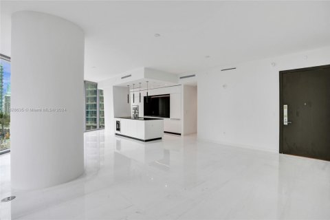 Condo in Miami, Florida, 2 bedrooms  № 1726205 - photo 7